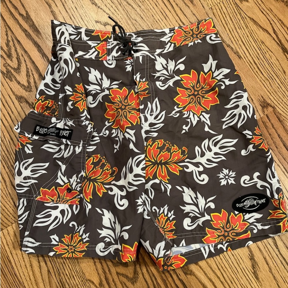 Men’s Blue Planet board shorts.